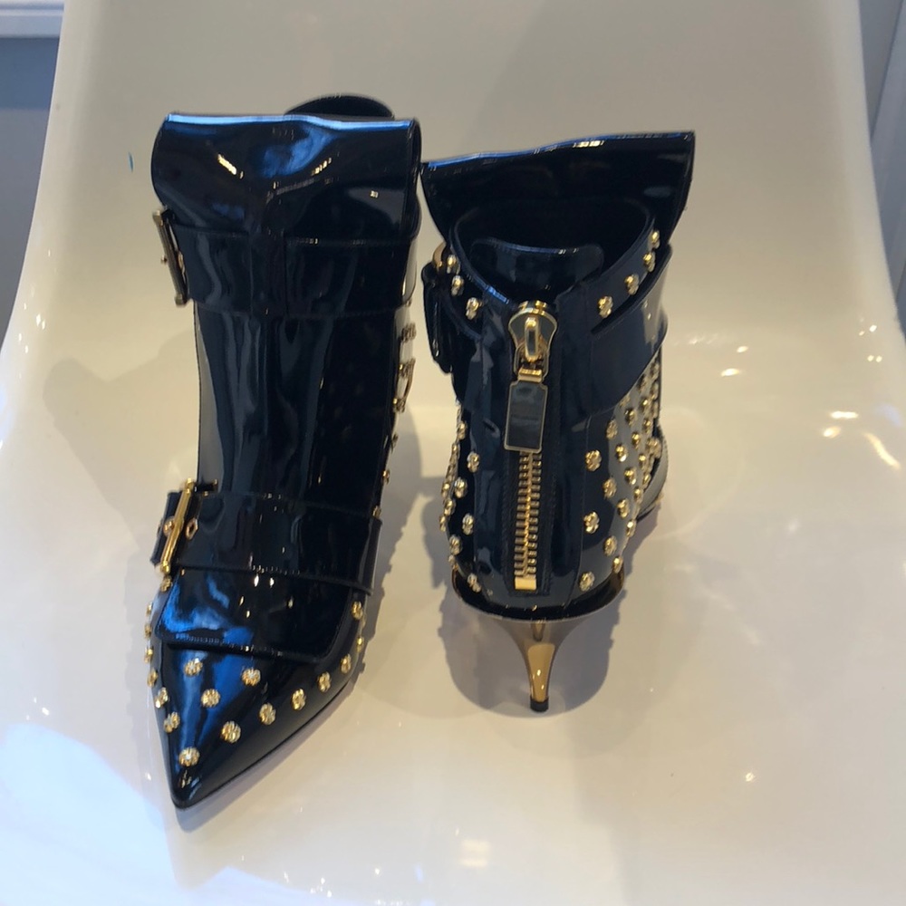 SOLD!!! NIB Alexander McQueen patent/gold boot. 9 - Picture 4 of 8